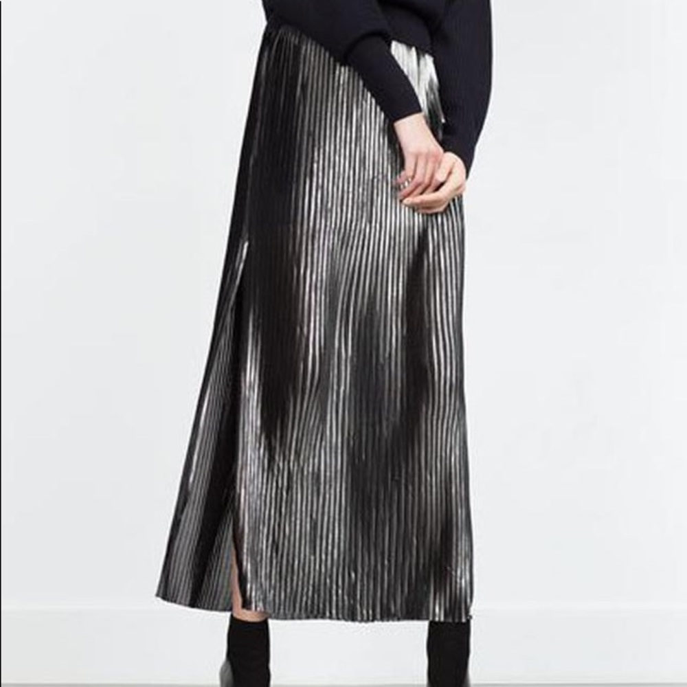 Zara Metallic Pleated Skirt